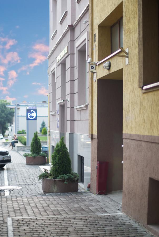 Hotel 18 Lviv Buitenkant foto