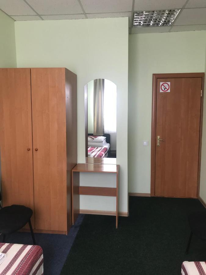 Hotel 18 Lviv Buitenkant foto