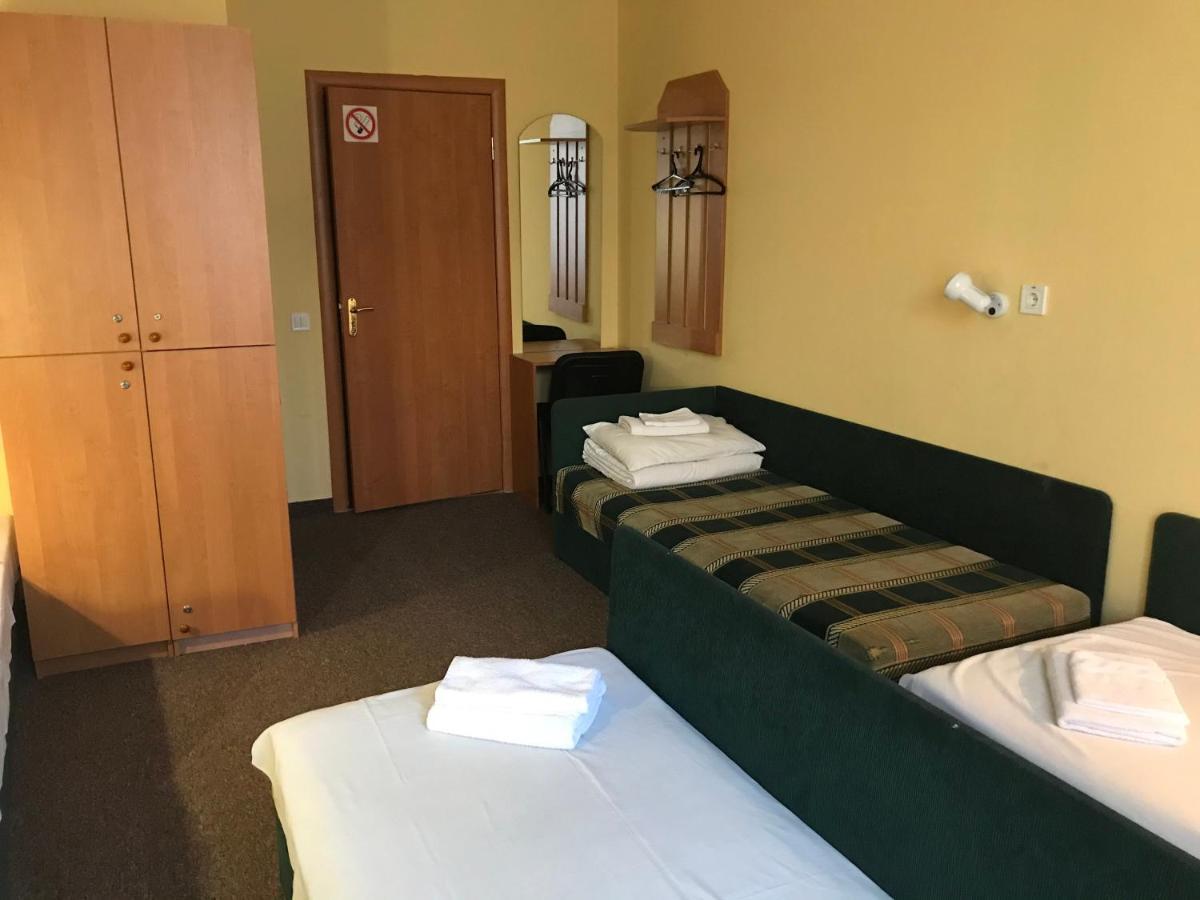 Hotel 18 Lviv Buitenkant foto